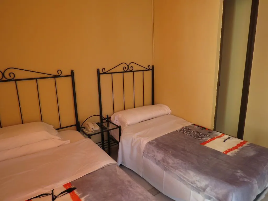 Hostal Nou Raval Barcelona Guest house