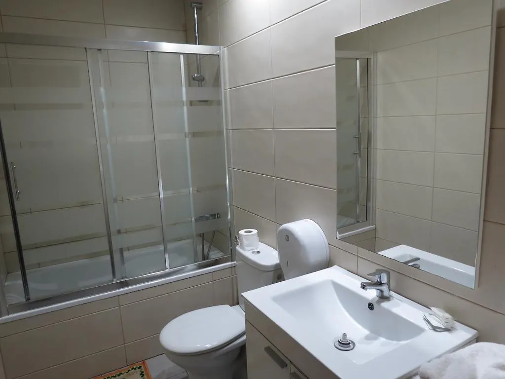 Hostal Nou Raval Barcelona Guest house